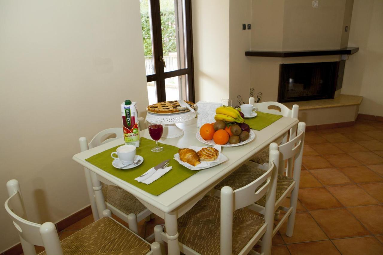 San Francesco Bed & Breakfast Cerisano ภายนอก รูปภาพ